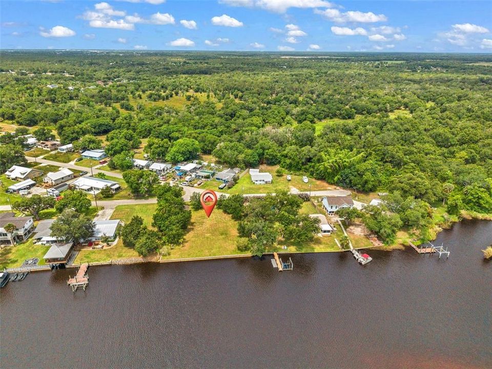 На продажу: $250,000 (0.40 acres)