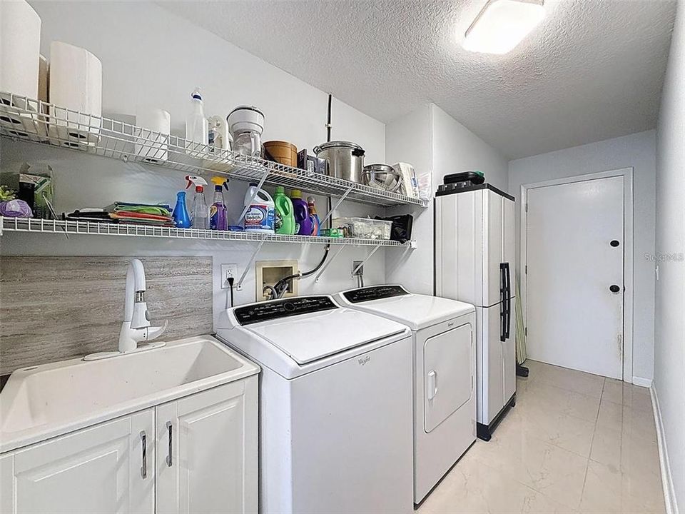 En Venta: $389,000 (3 camas, 2 baños, 1732 Pies cuadrados)