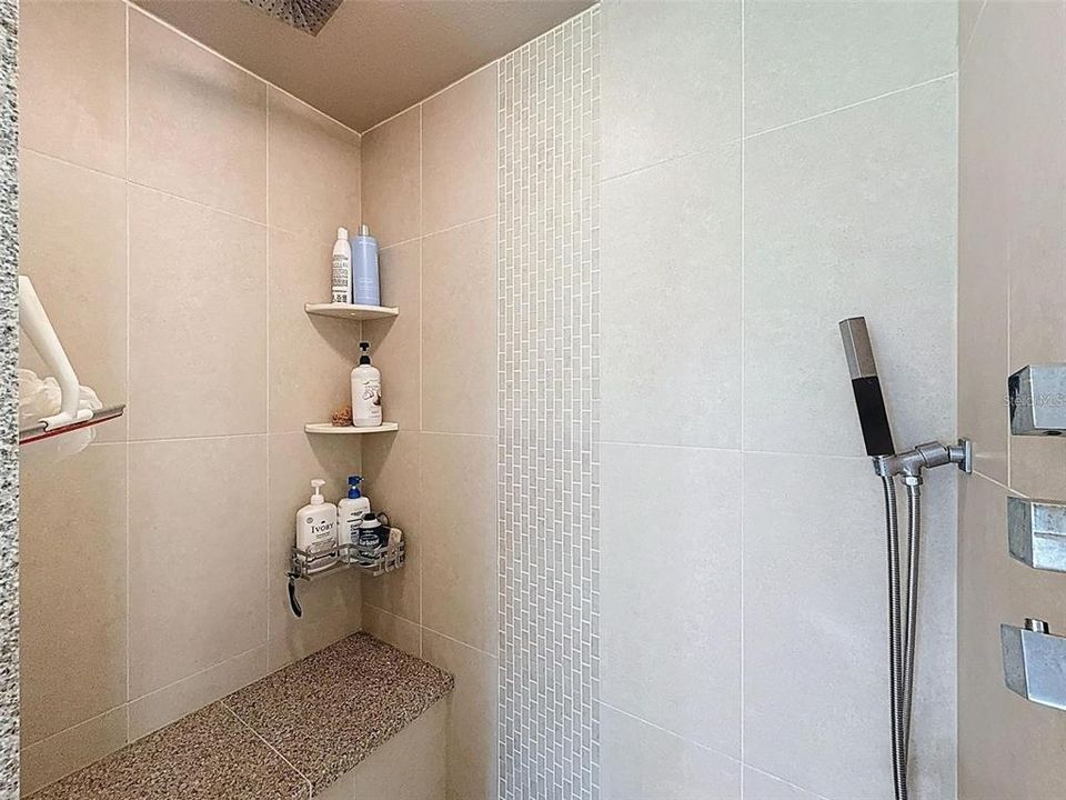 En Venta: $389,000 (3 camas, 2 baños, 1732 Pies cuadrados)
