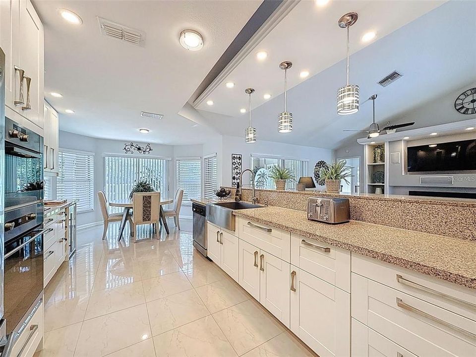 En Venta: $389,000 (3 camas, 2 baños, 1732 Pies cuadrados)