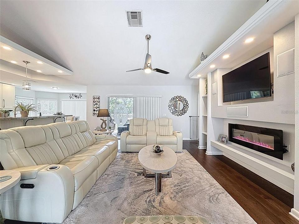En Venta: $389,000 (3 camas, 2 baños, 1732 Pies cuadrados)