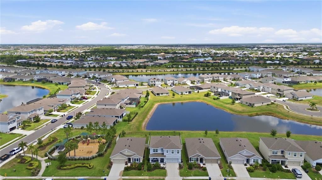 For Sale: $457,000 (5 beds, 3 baths, 2638 Square Feet)