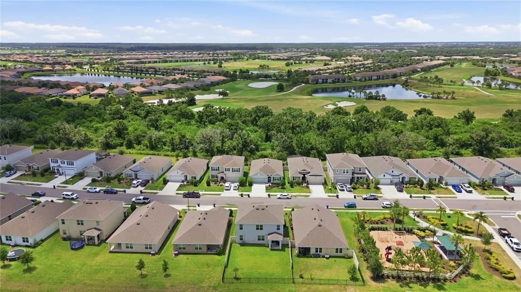 For Sale: $457,000 (5 beds, 3 baths, 2638 Square Feet)