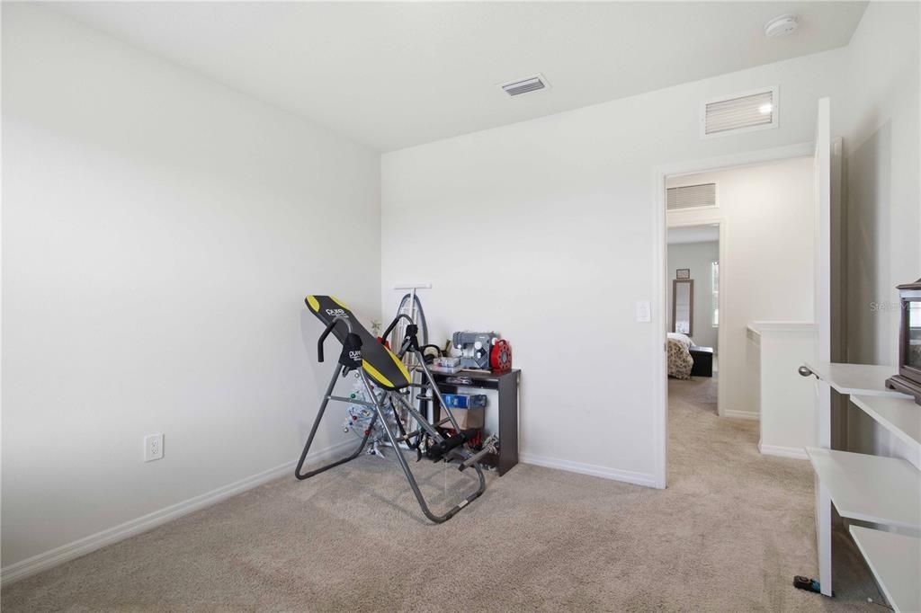 For Sale: $457,000 (5 beds, 3 baths, 2638 Square Feet)