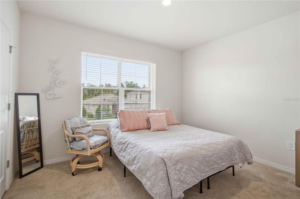 For Sale: $457,000 (5 beds, 3 baths, 2638 Square Feet)