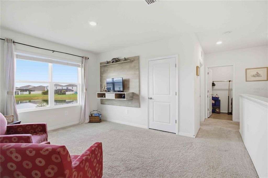 For Sale: $457,000 (5 beds, 3 baths, 2638 Square Feet)