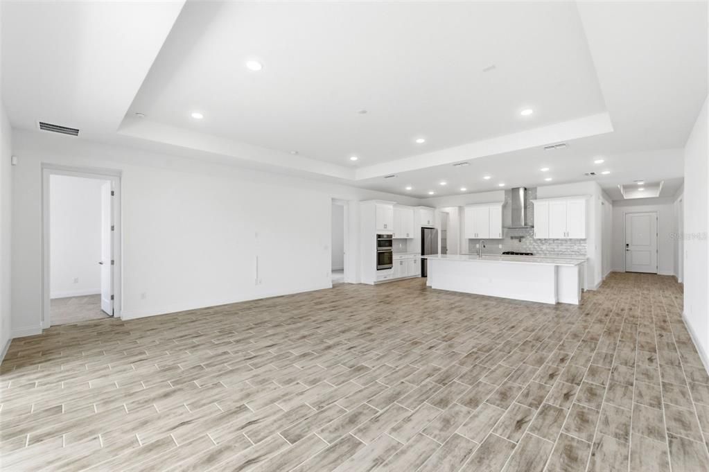 For Sale: $770,000 (4 beds, 4 baths, 2714 Square Feet)