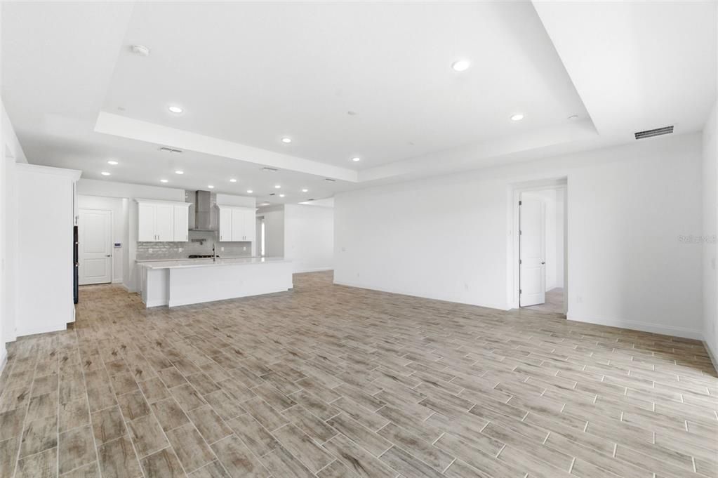 For Sale: $770,000 (4 beds, 4 baths, 2714 Square Feet)