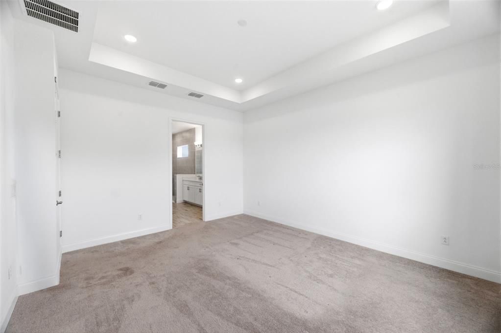For Sale: $770,000 (4 beds, 4 baths, 2714 Square Feet)