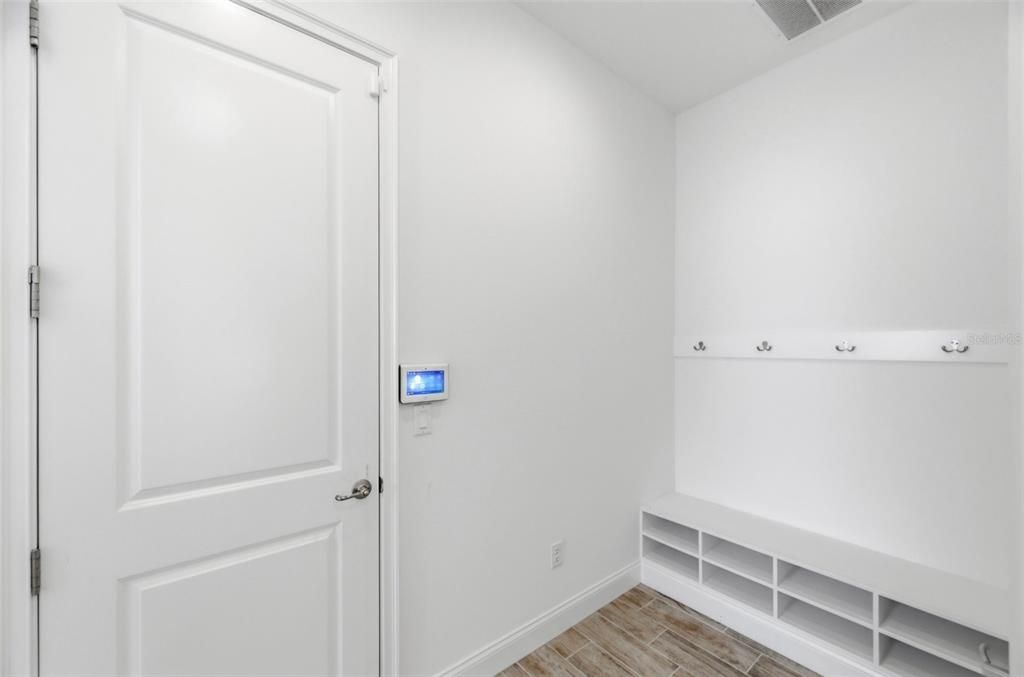 For Sale: $770,000 (4 beds, 4 baths, 2714 Square Feet)