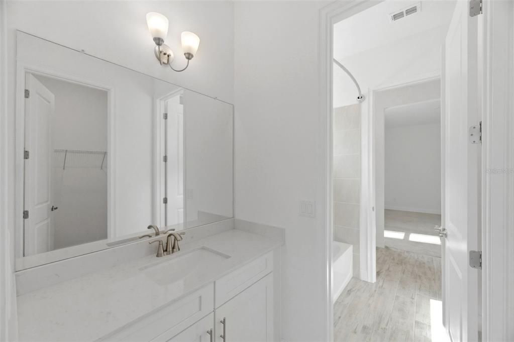 For Sale: $770,000 (4 beds, 4 baths, 2714 Square Feet)
