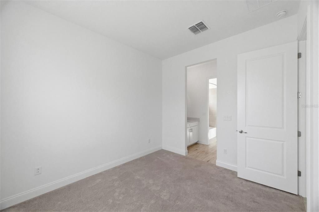 For Sale: $770,000 (4 beds, 4 baths, 2714 Square Feet)