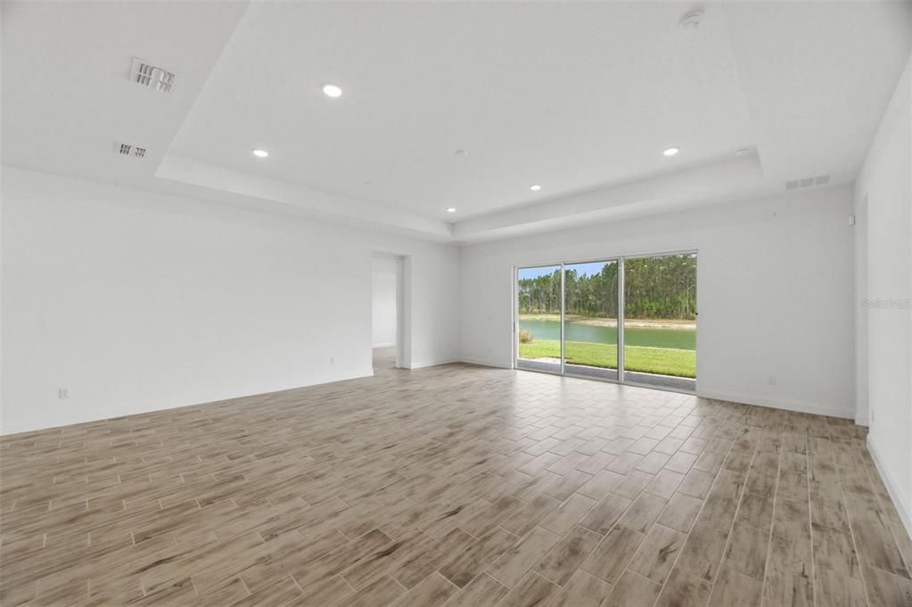 For Sale: $770,000 (4 beds, 4 baths, 2714 Square Feet)
