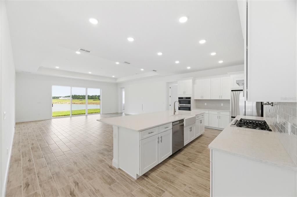 For Sale: $770,000 (4 beds, 4 baths, 2714 Square Feet)