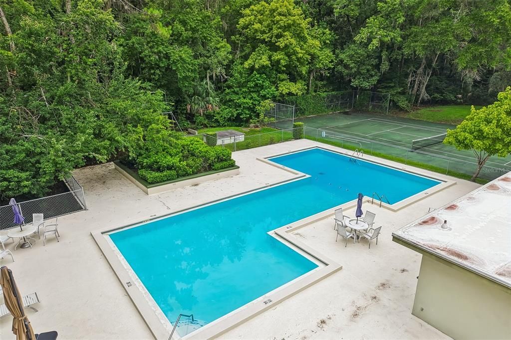 For Sale: $195,000 (1 beds, 1 baths, 1283 Square Feet)