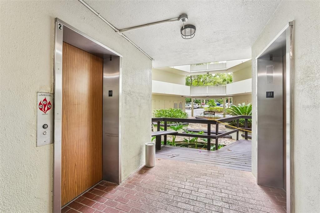 For Sale: $195,000 (1 beds, 1 baths, 1283 Square Feet)