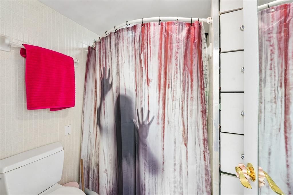 For Sale: $195,000 (1 beds, 1 baths, 1283 Square Feet)