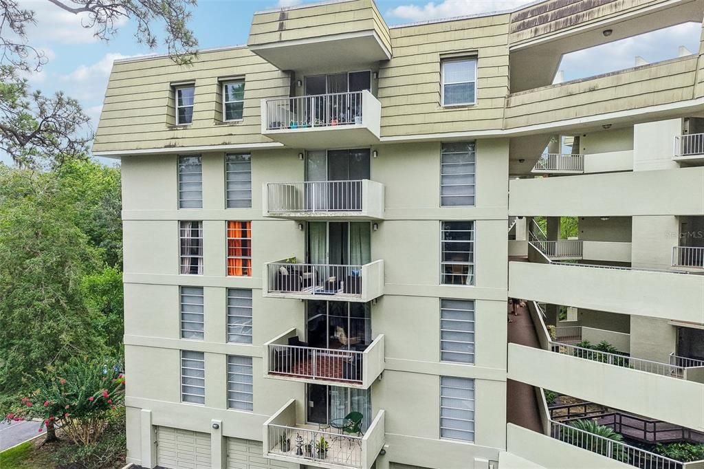 For Sale: $195,000 (1 beds, 1 baths, 1283 Square Feet)