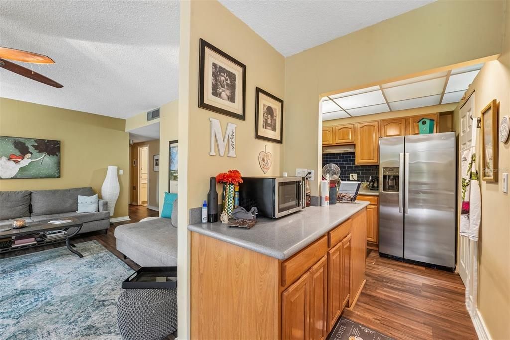 For Sale: $195,000 (1 beds, 1 baths, 1283 Square Feet)