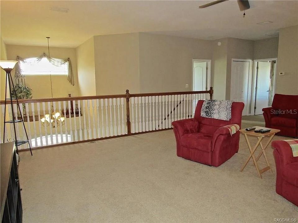 For Sale: $439,999 (3 beds, 2 baths, 2760 Square Feet)