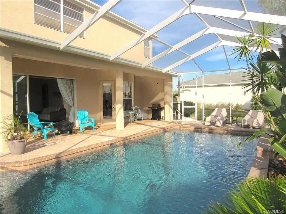 For Sale: $439,999 (3 beds, 2 baths, 2760 Square Feet)