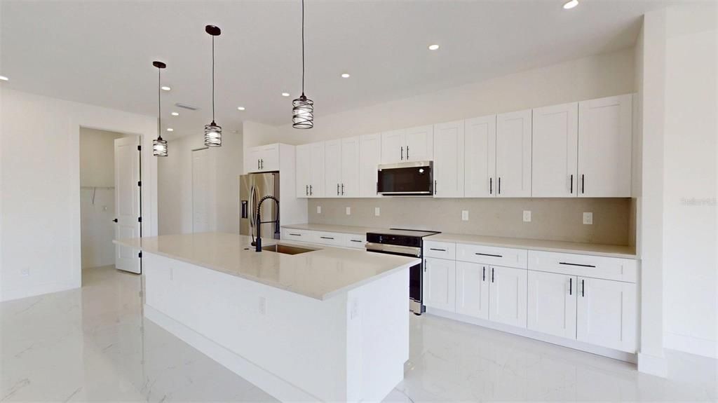 For Sale: $776,500 (3 beds, 2 baths, 2606 Square Feet)