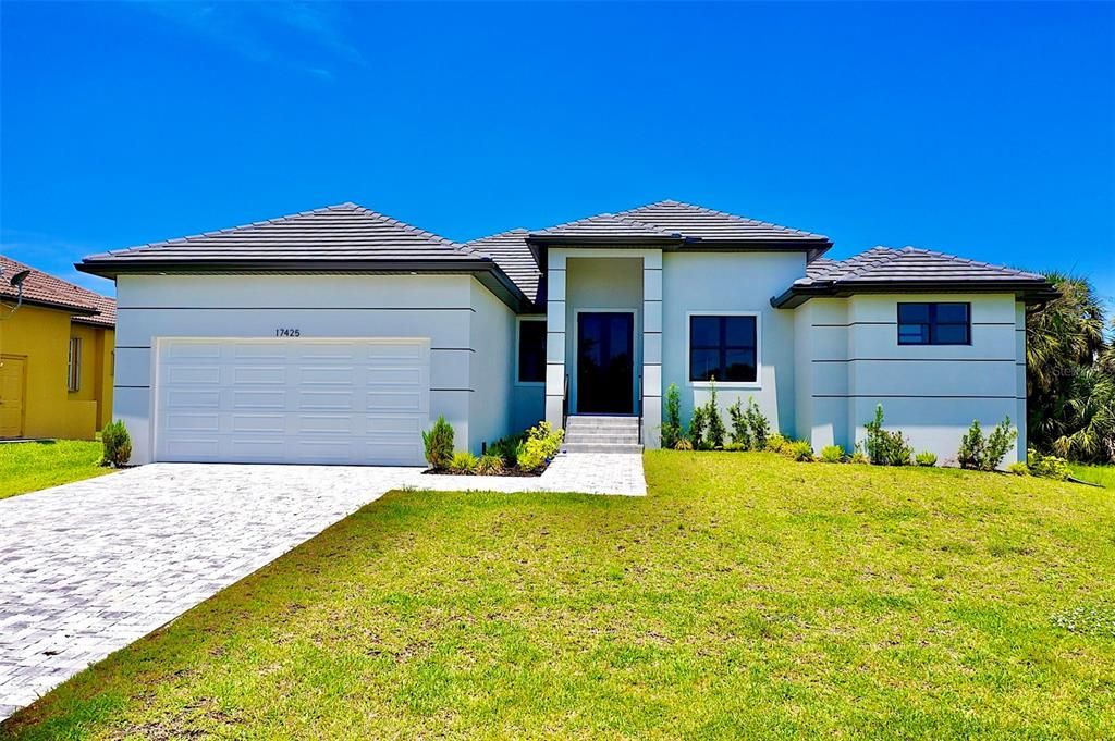 For Sale: $776,500 (3 beds, 2 baths, 2606 Square Feet)