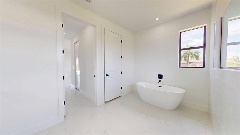 For Sale: $776,500 (3 beds, 2 baths, 2606 Square Feet)
