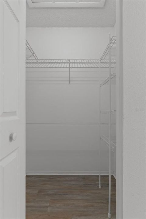 For Sale: $220,000 (2 beds, 2 baths, 1089 Square Feet)