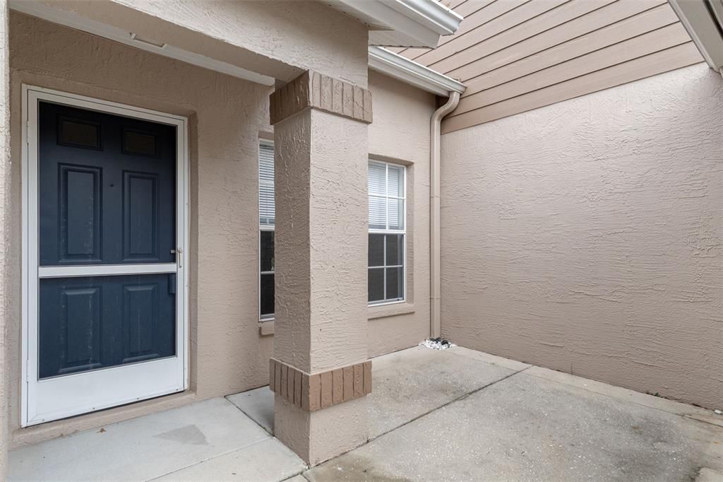 For Sale: $220,000 (2 beds, 2 baths, 1089 Square Feet)