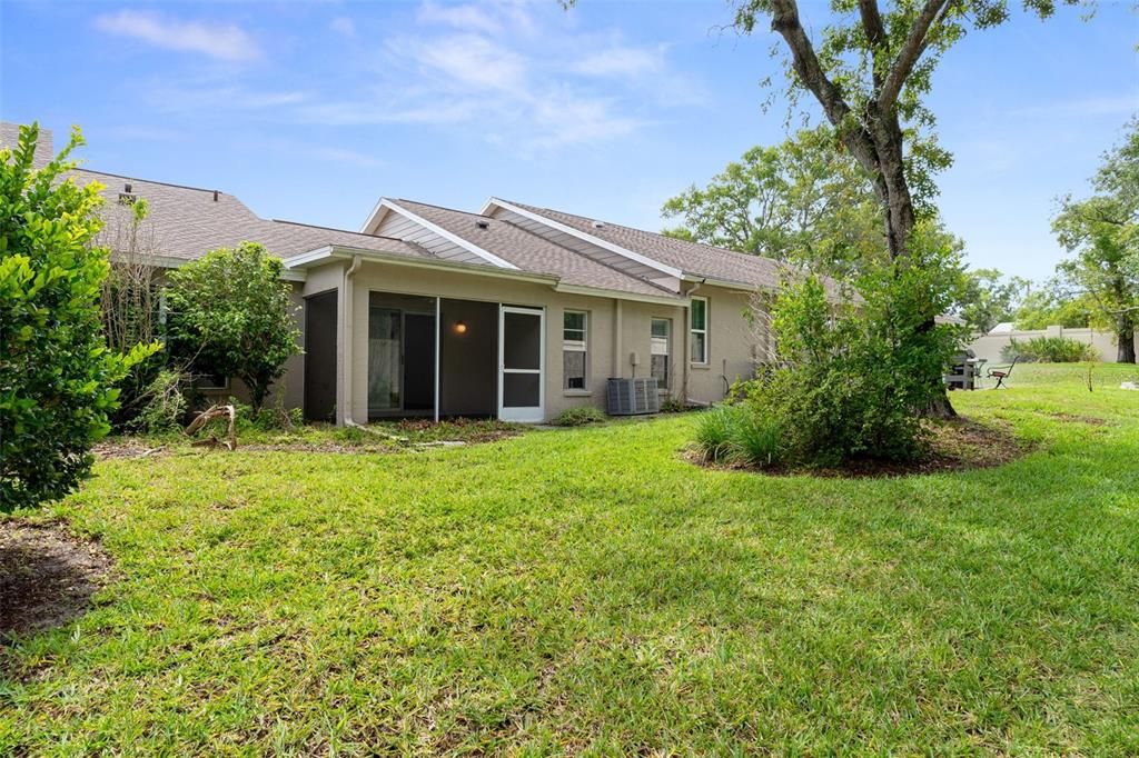 For Sale: $220,000 (2 beds, 2 baths, 1089 Square Feet)