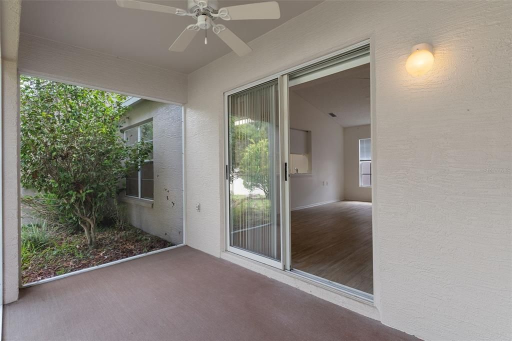 For Sale: $220,000 (2 beds, 2 baths, 1089 Square Feet)