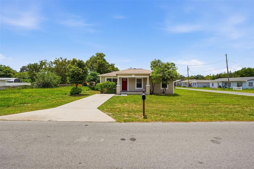 For Sale: $261,690 (3 beds, 2 baths, 1200 Square Feet)