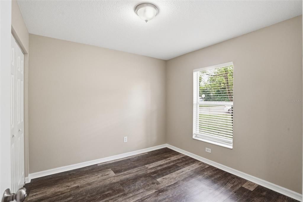 For Sale: $261,690 (3 beds, 2 baths, 1200 Square Feet)