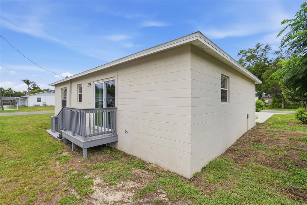 For Sale: $261,690 (3 beds, 2 baths, 1200 Square Feet)