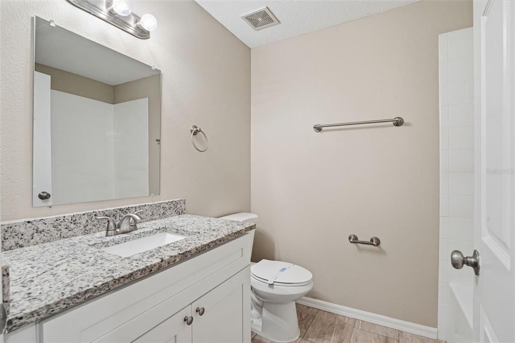 For Sale: $261,690 (3 beds, 2 baths, 1200 Square Feet)