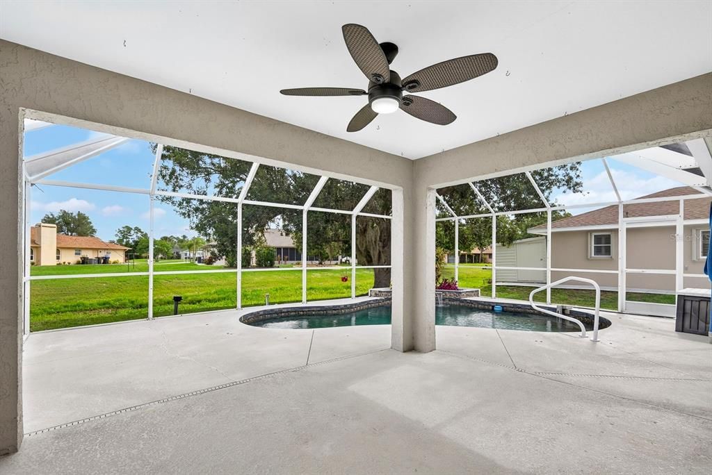 For Sale: $350,000 (3 beds, 2 baths, 1662 Square Feet)