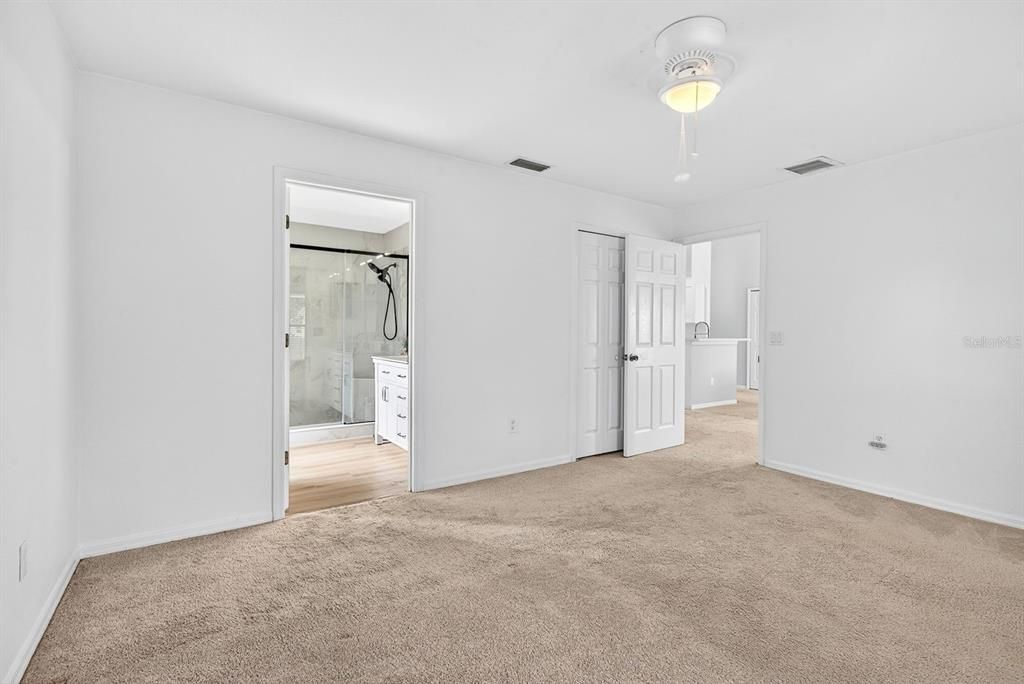 For Sale: $350,000 (3 beds, 2 baths, 1662 Square Feet)