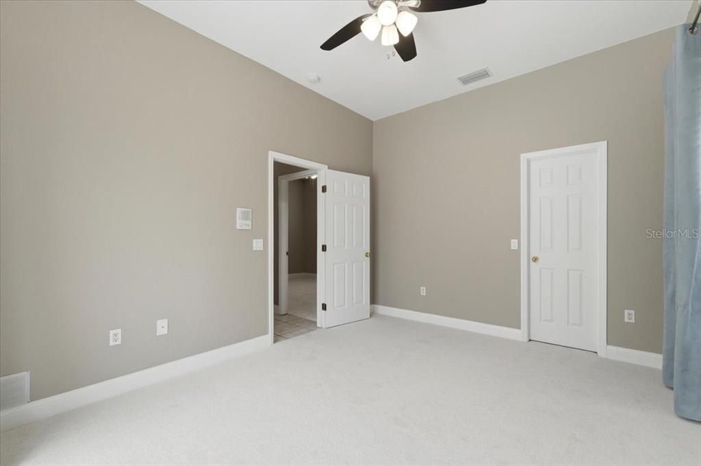 For Sale: $525,000 (4 beds, 2 baths, 2583 Square Feet)