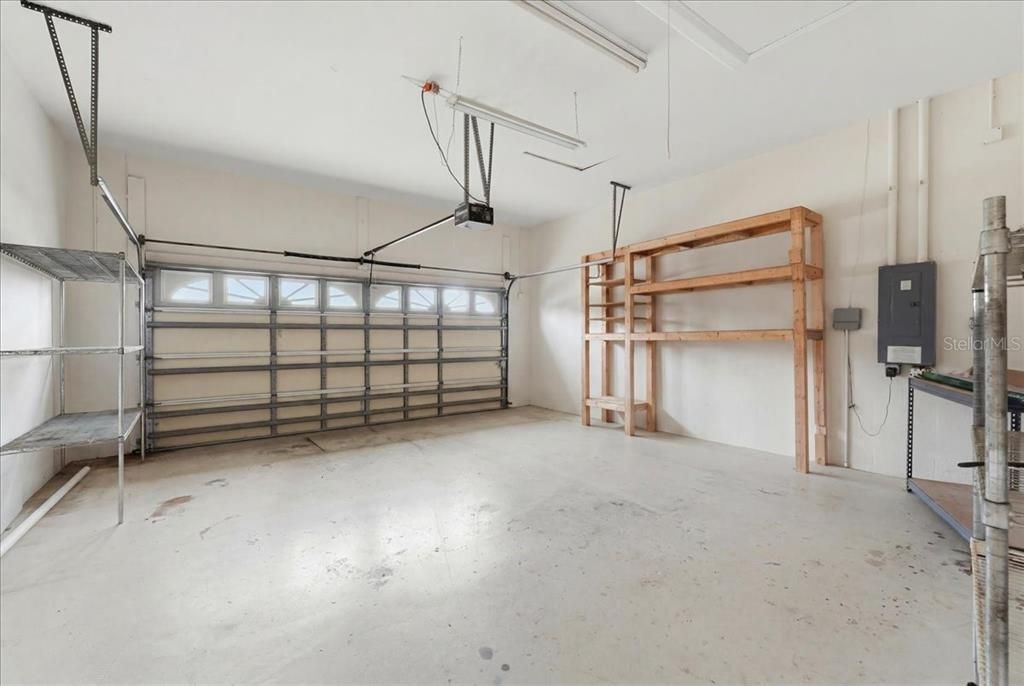 For Sale: $525,000 (4 beds, 2 baths, 2583 Square Feet)