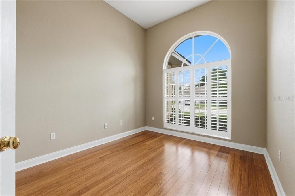 For Sale: $525,000 (4 beds, 2 baths, 2583 Square Feet)