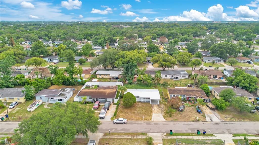 For Sale: $275,000 (3 beds, 1 baths, 954 Square Feet)