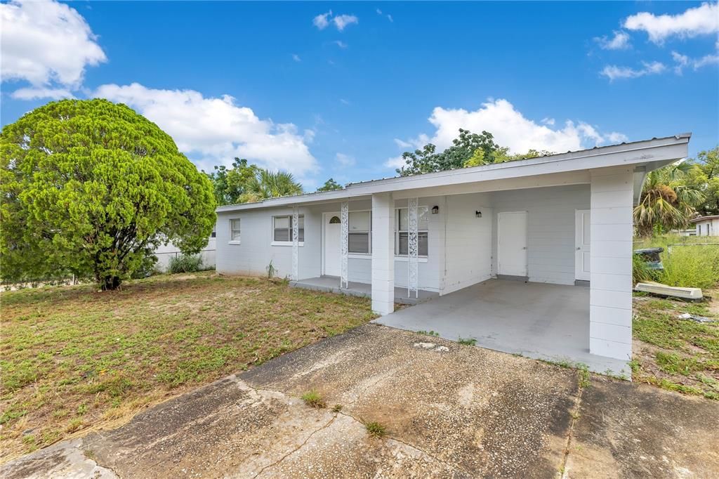 For Sale: $275,000 (3 beds, 1 baths, 954 Square Feet)
