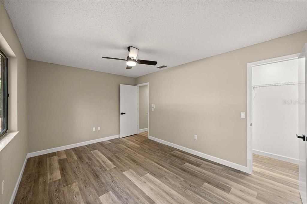For Sale: $335,000 (3 beds, 2 baths, 1343 Square Feet)