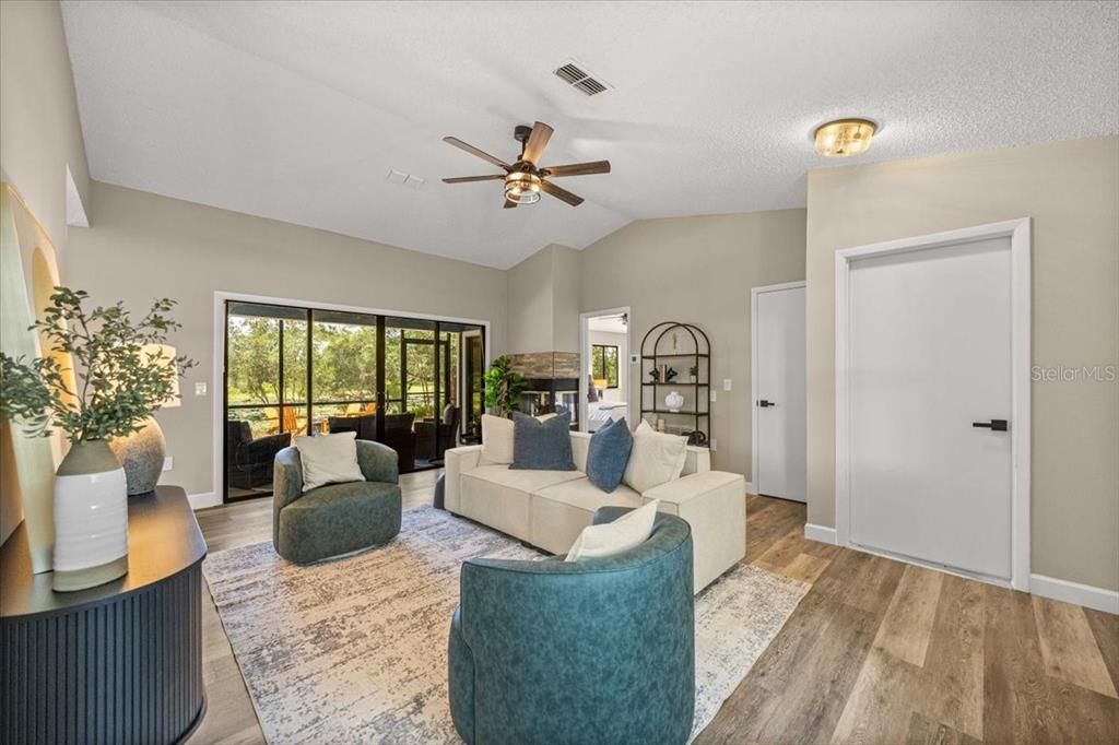 For Sale: $335,000 (3 beds, 2 baths, 1343 Square Feet)