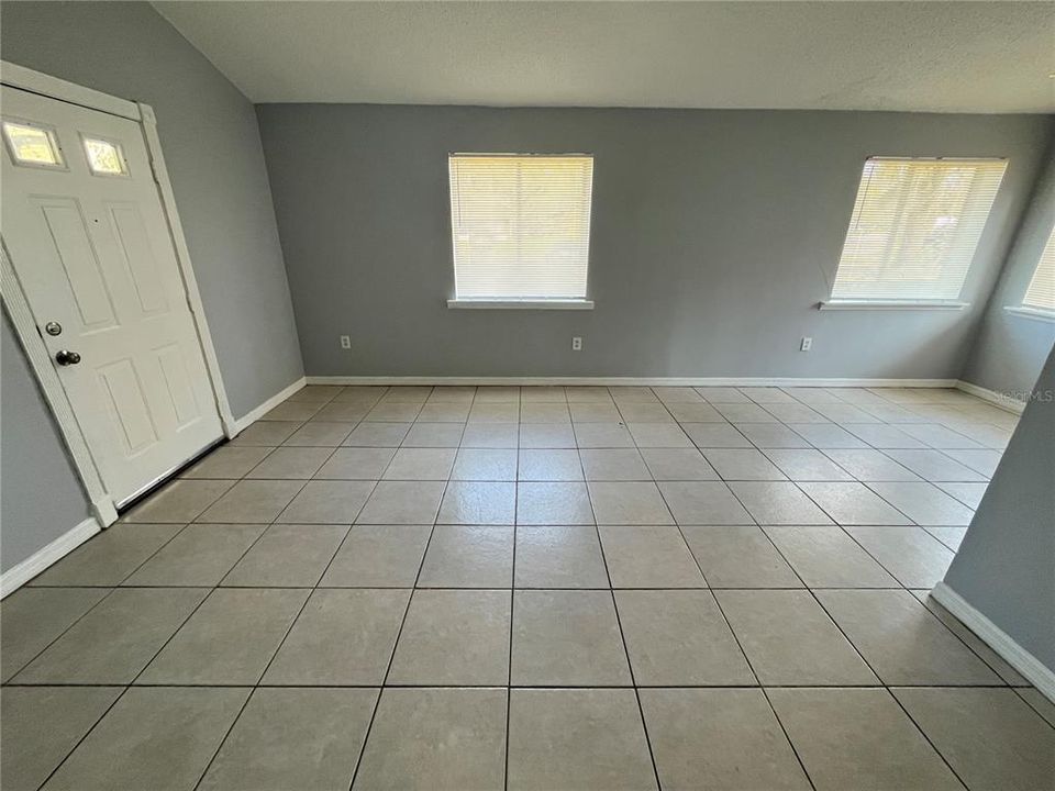 For Rent: $1,299 (2 beds, 2 baths, 1008 Square Feet)