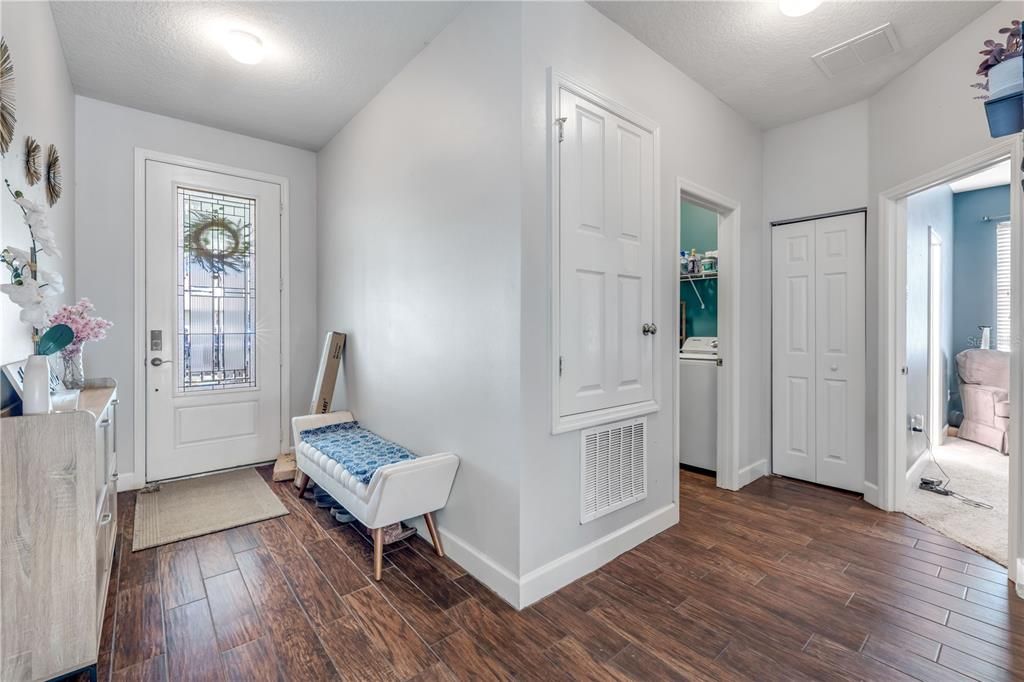 For Sale: $399,000 (3 beds, 2 baths, 1883 Square Feet)