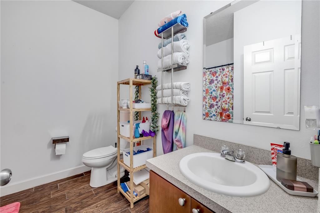 For Sale: $399,000 (3 beds, 2 baths, 1883 Square Feet)