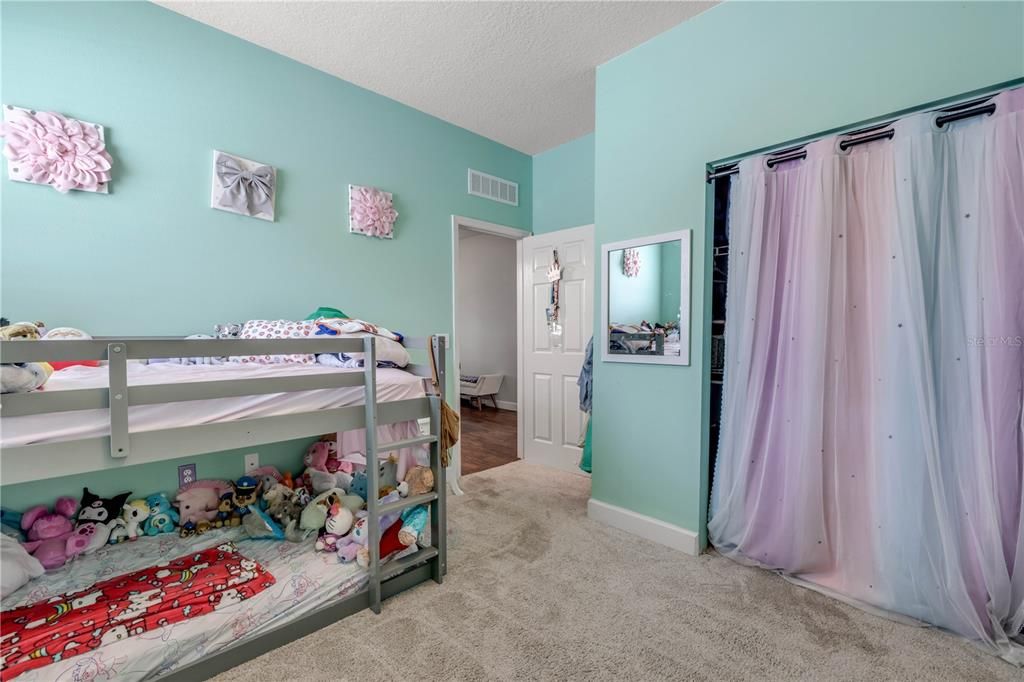 For Sale: $399,000 (3 beds, 2 baths, 1883 Square Feet)