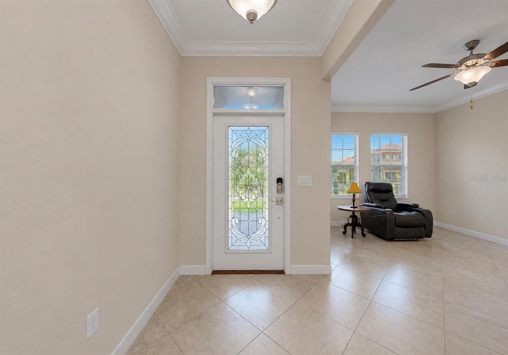 En Venta: $365,000 (3 camas, 2 baños, 1971 Pies cuadrados)